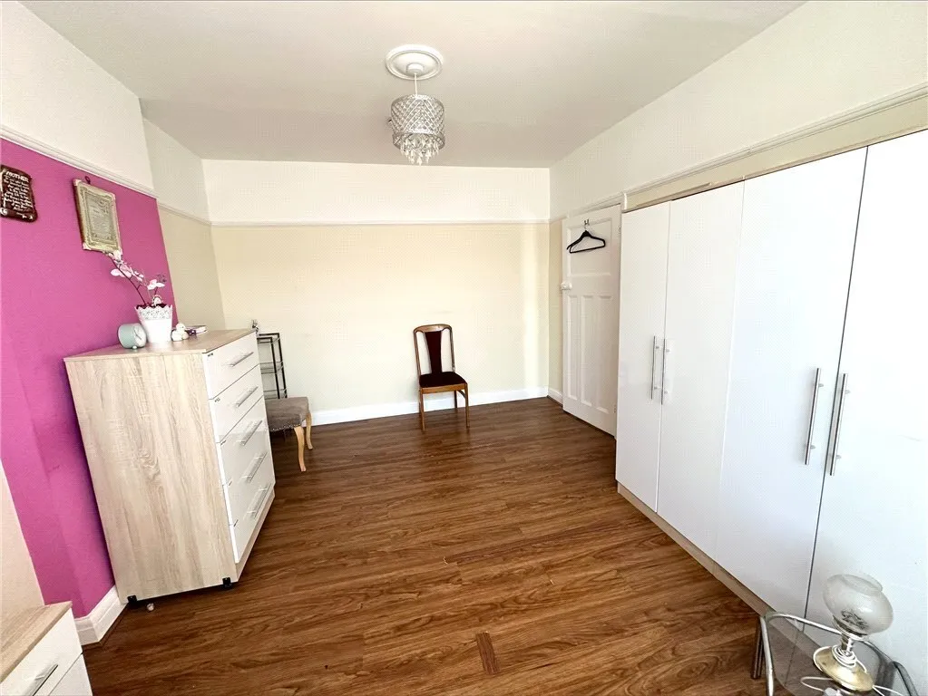 Middle Way, London, SW16, photo 11