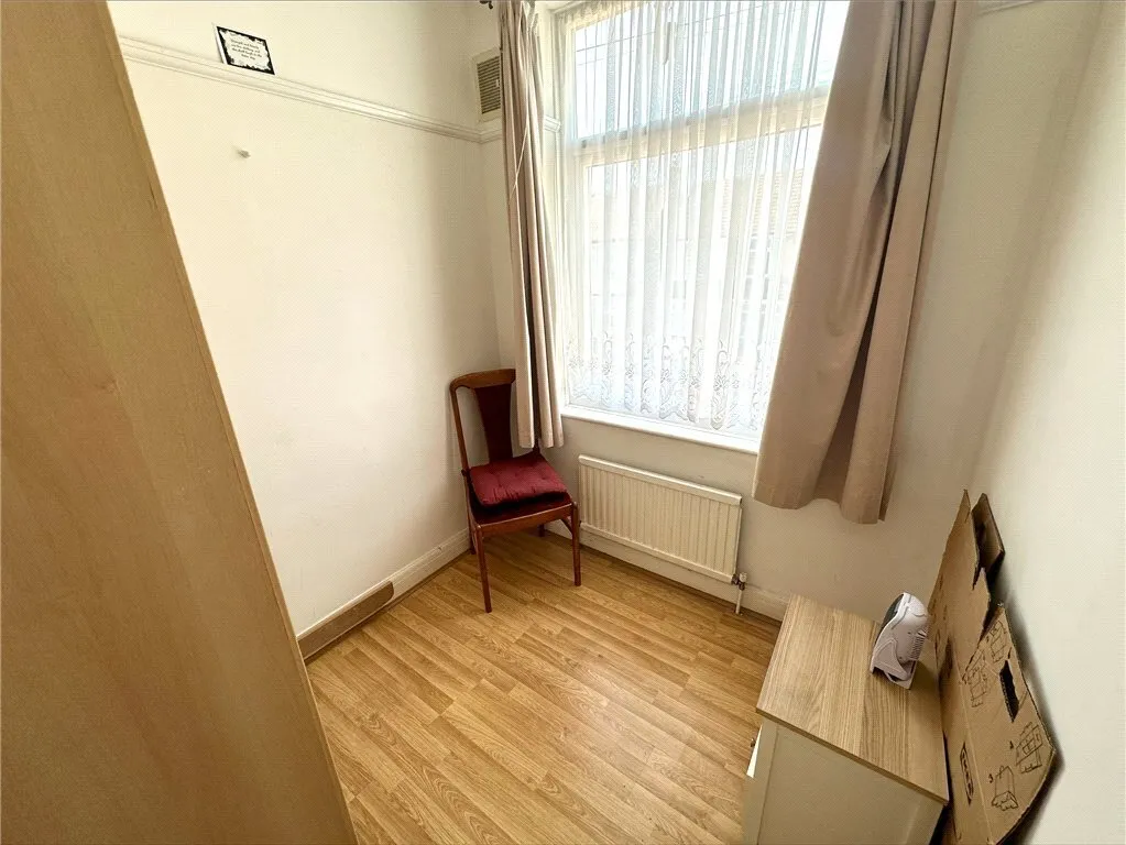 Middle Way, London, SW16, photo 12