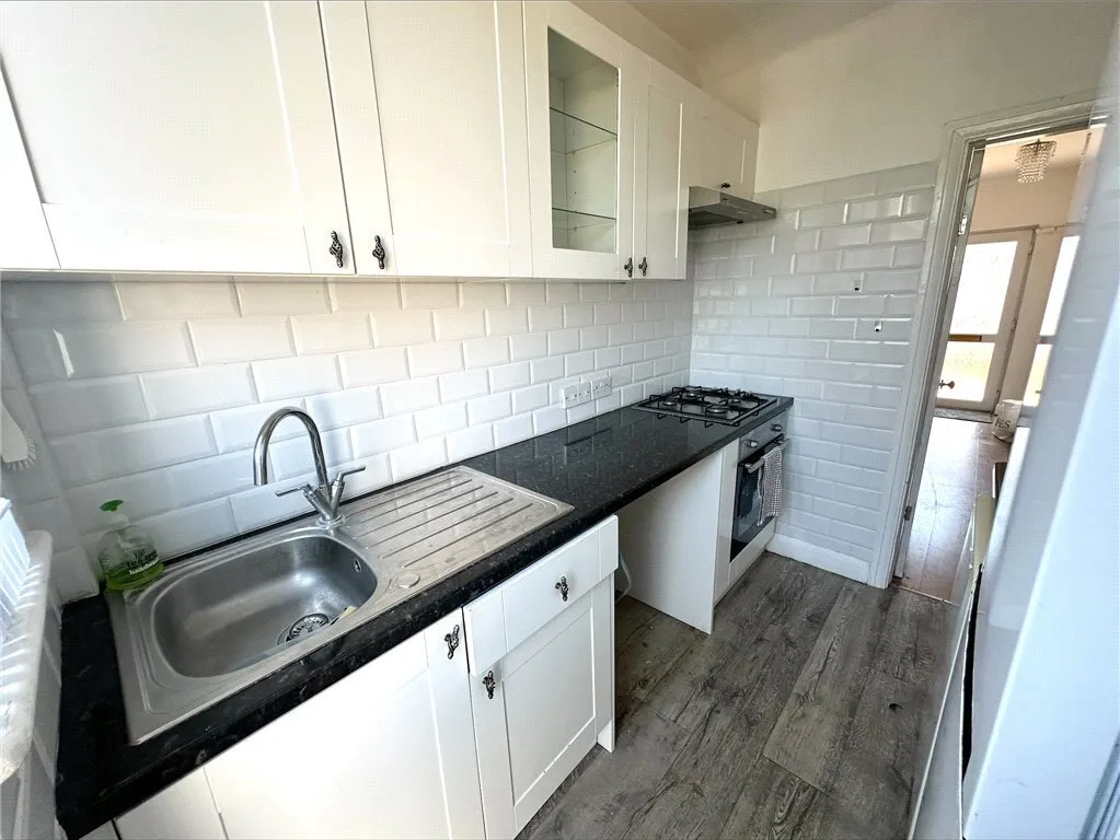 Middle Way, London, SW16, photo 9