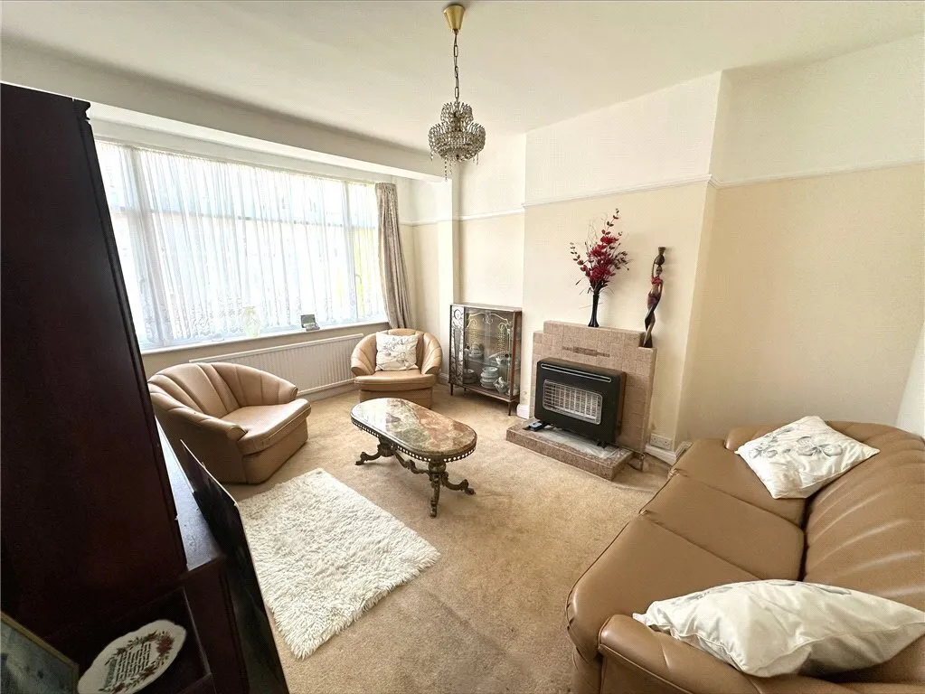 Middle Way, London, SW16, photo 2
