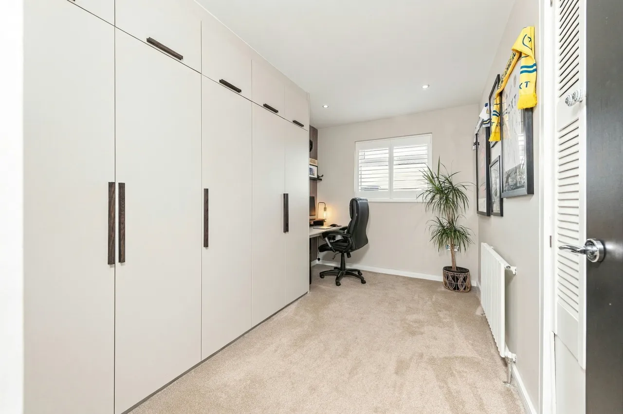 Templegate Road, Leeds, LS15, photo 11