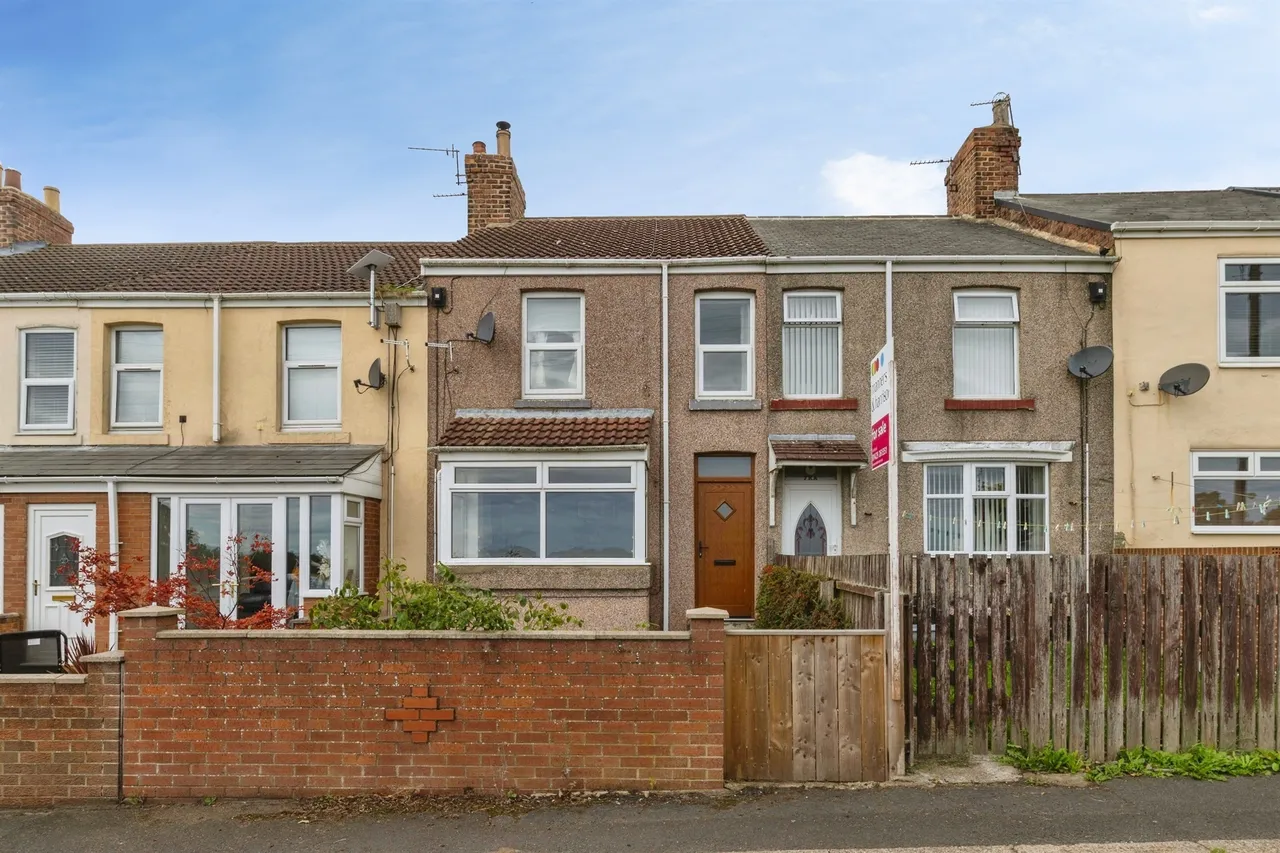 3 bed house for sale, East Terrace, Hesleden, TS27
