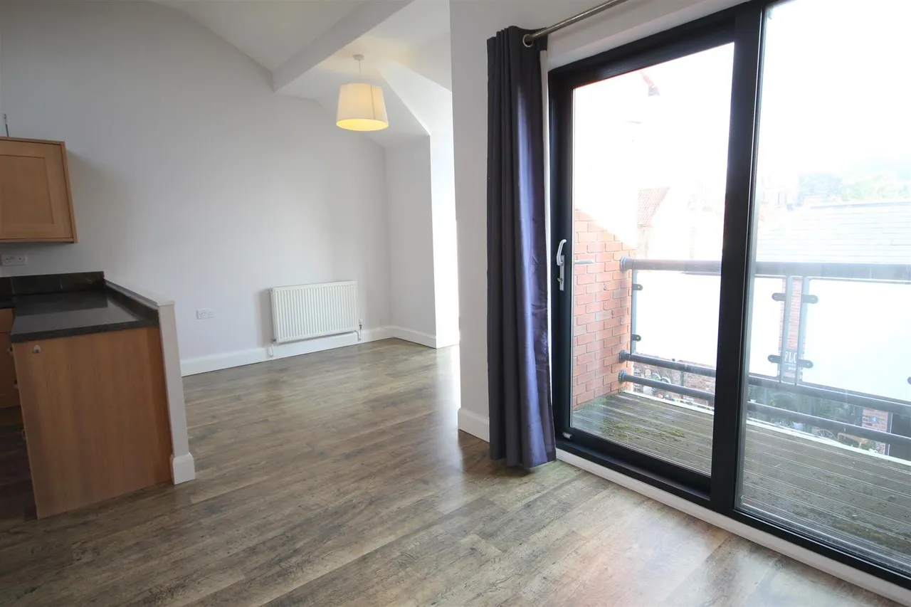 Lord Roberts Road, Beverley, photo 14