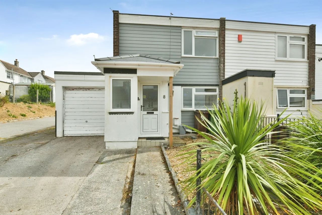 2 bed house for sale — Waltham Place, Plymouth