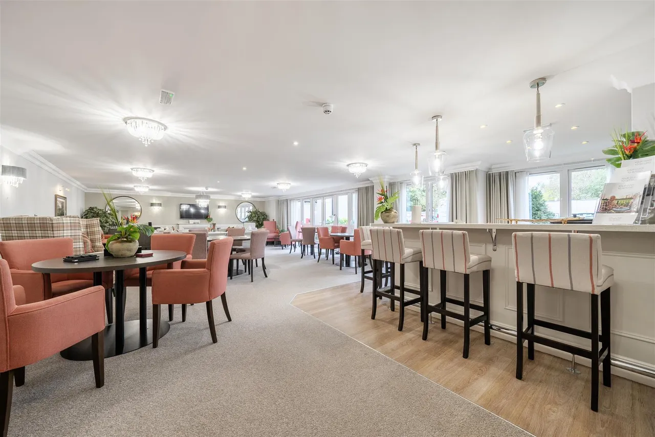 The Causeway, Chippenham, SN15, photo 10
