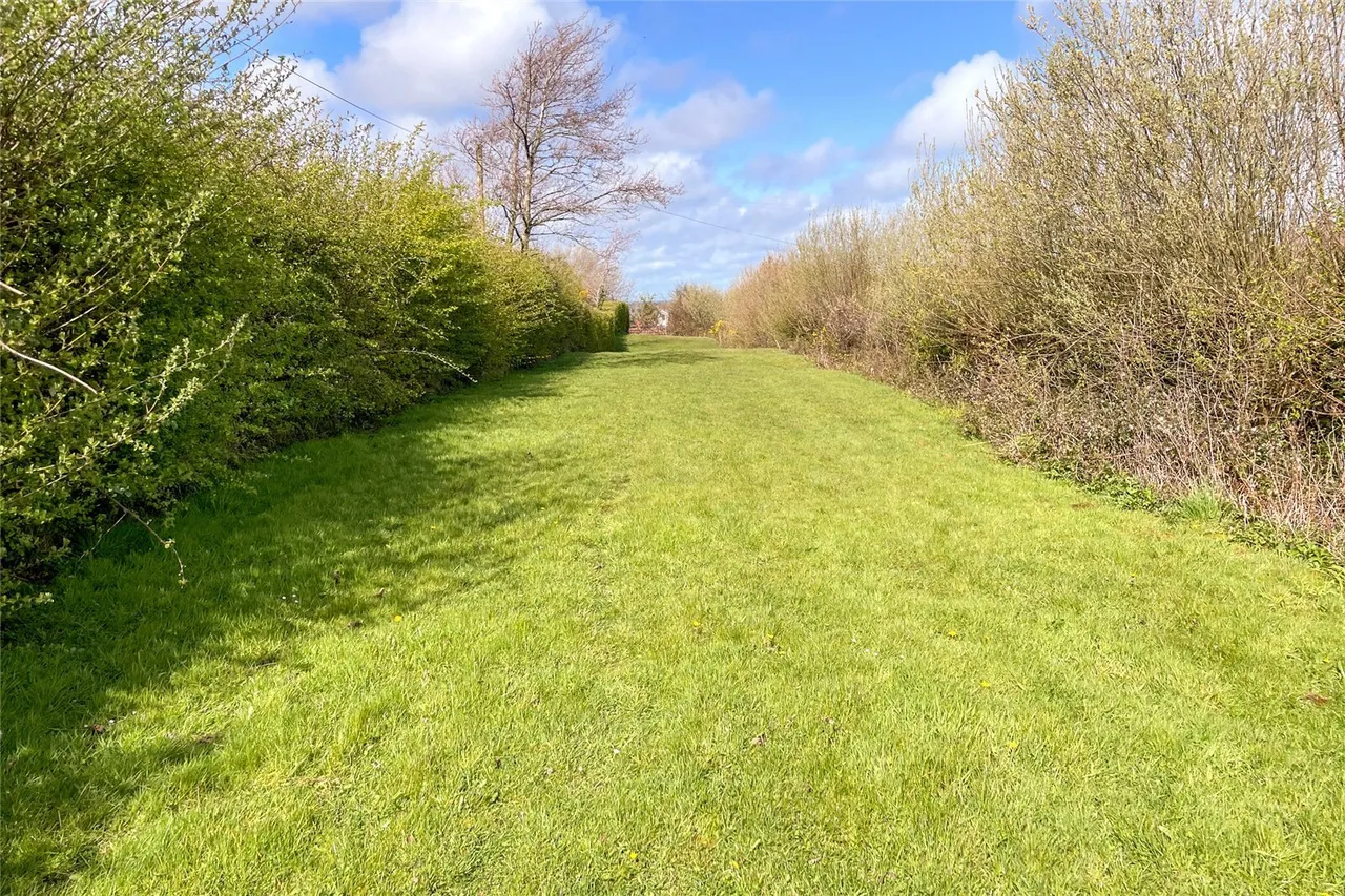 Dulas, LL70, photo 9