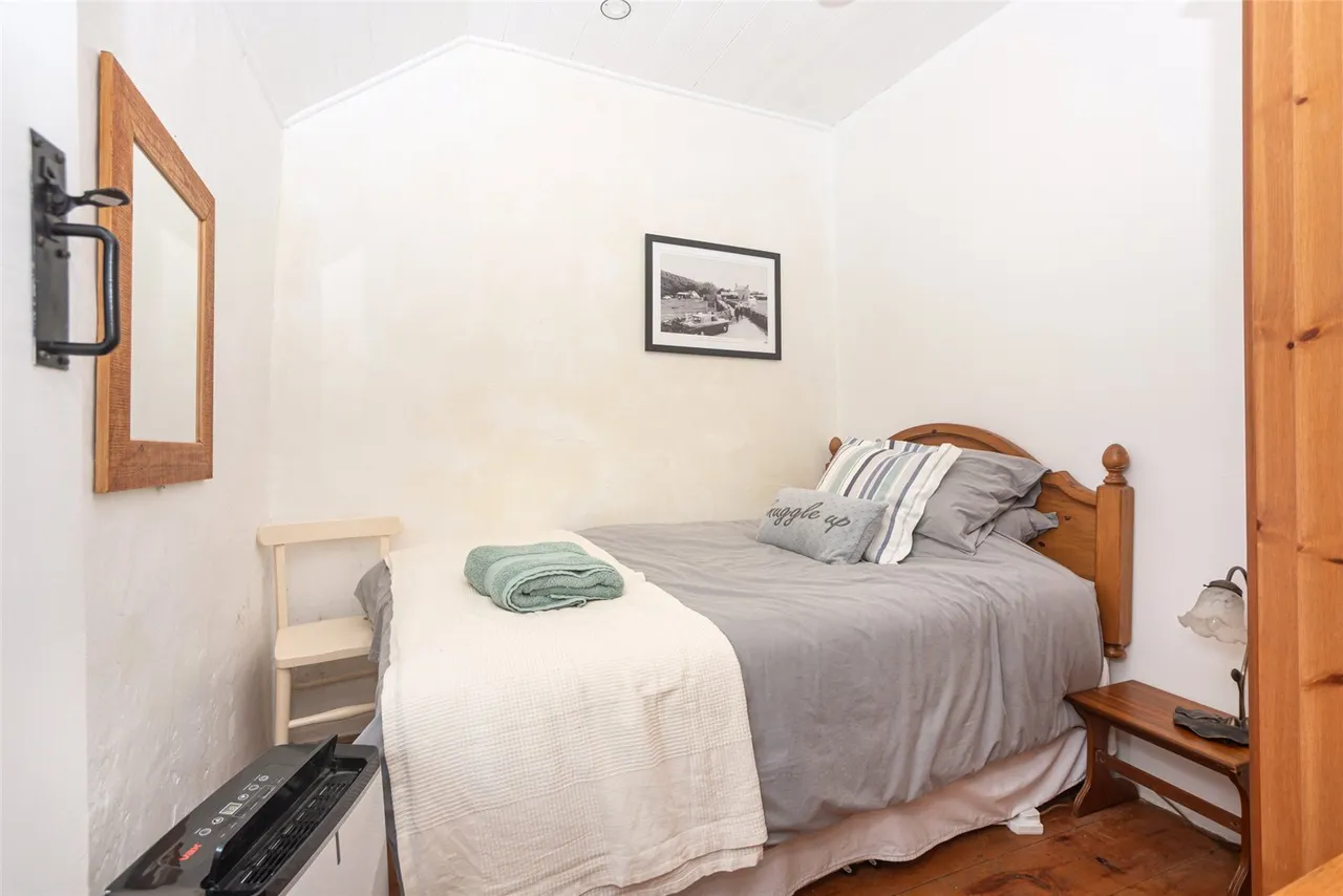 Dulas, LL70, photo 17