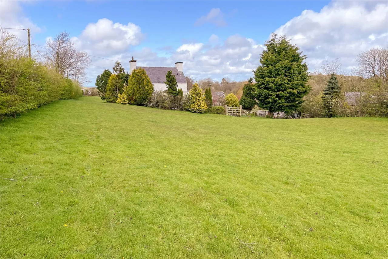 Dulas, LL70, photo 14