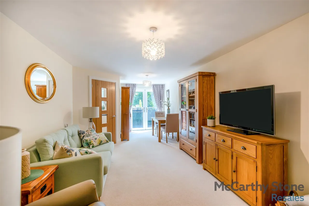 Wood Road, Wolverhampton, WV6, photo 2