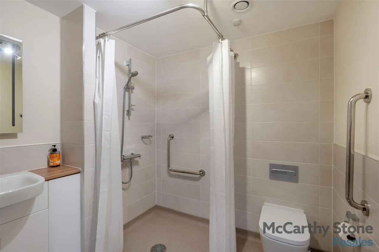 Wood Road, Wolverhampton, WV6, photo 11