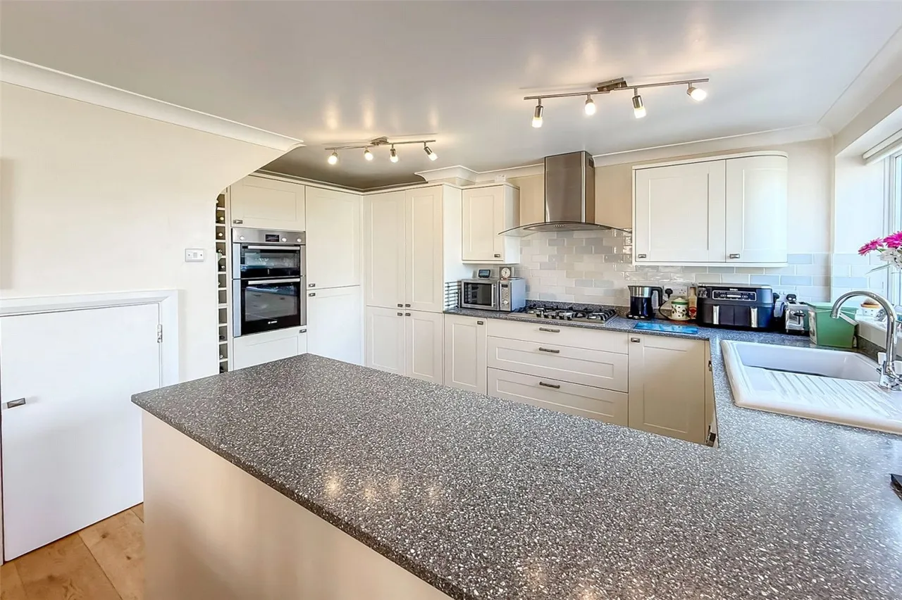 Littlehampton, BN17, photo 19