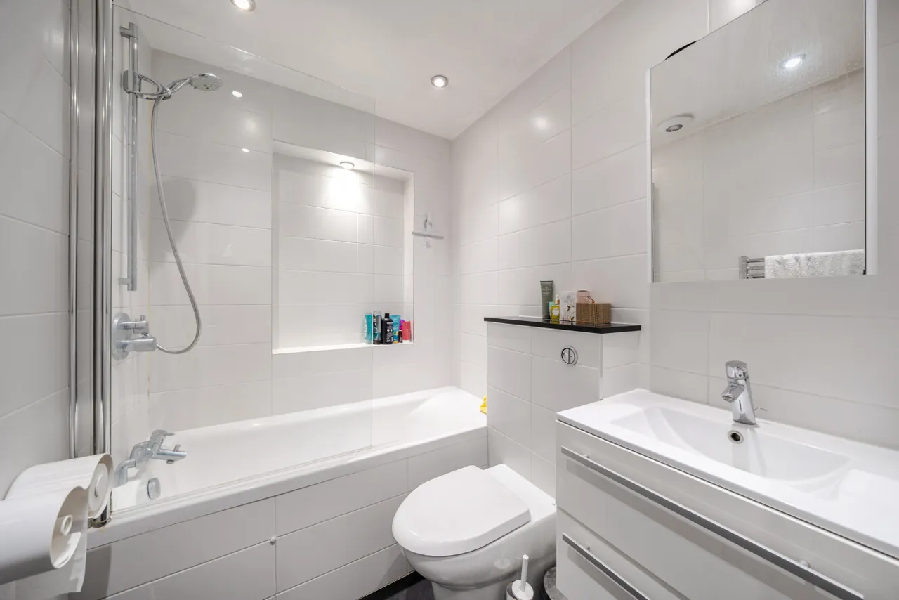 St. Julians Road, Kilburn, London, NW6, photo 4
