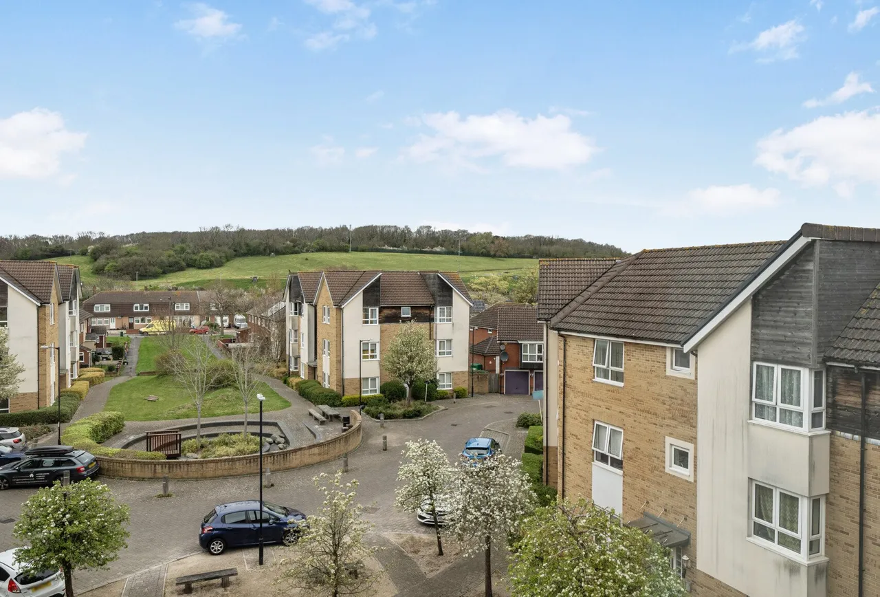 1 bed flat for sale — Norton Farm Road, Bristol, BS10 7DE