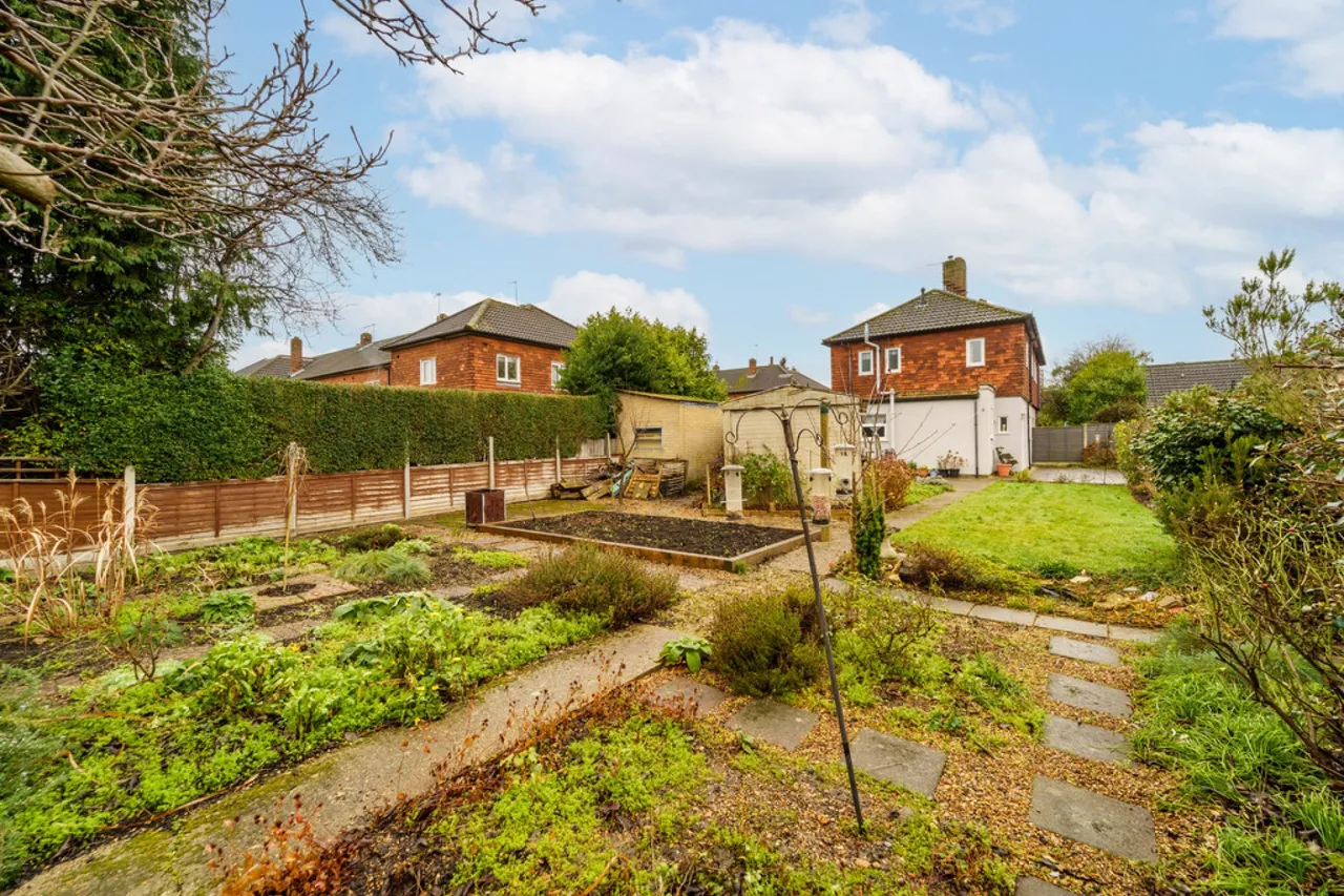 Green Leas, Sunbury-on-Thames, photo 4