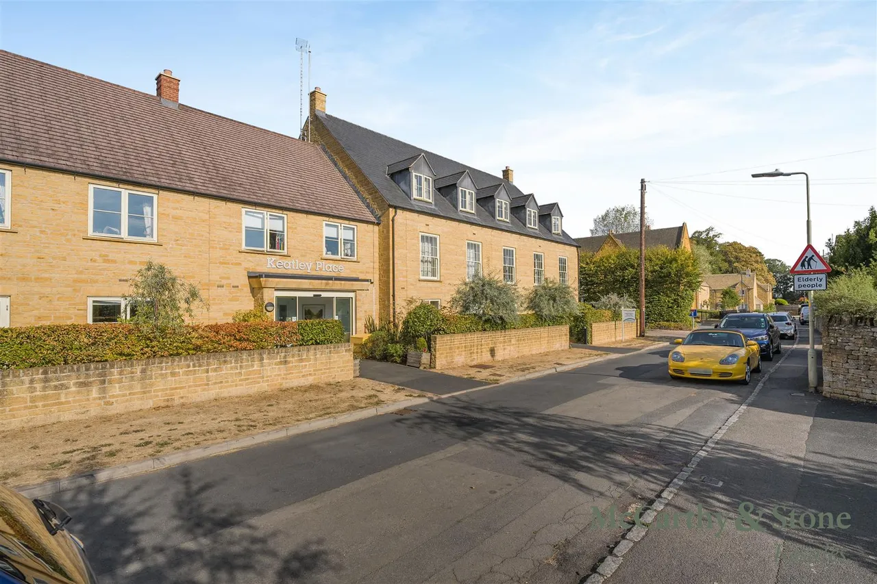 Hospital Road, Moreton-In-Marsh, GL56, photo 19