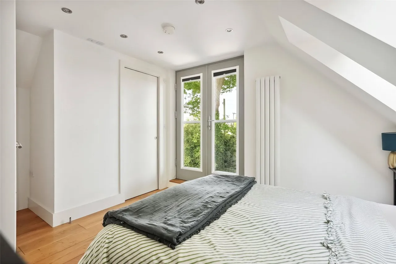 Hanworth Road, Hampton, TW12 3EA, photo 8