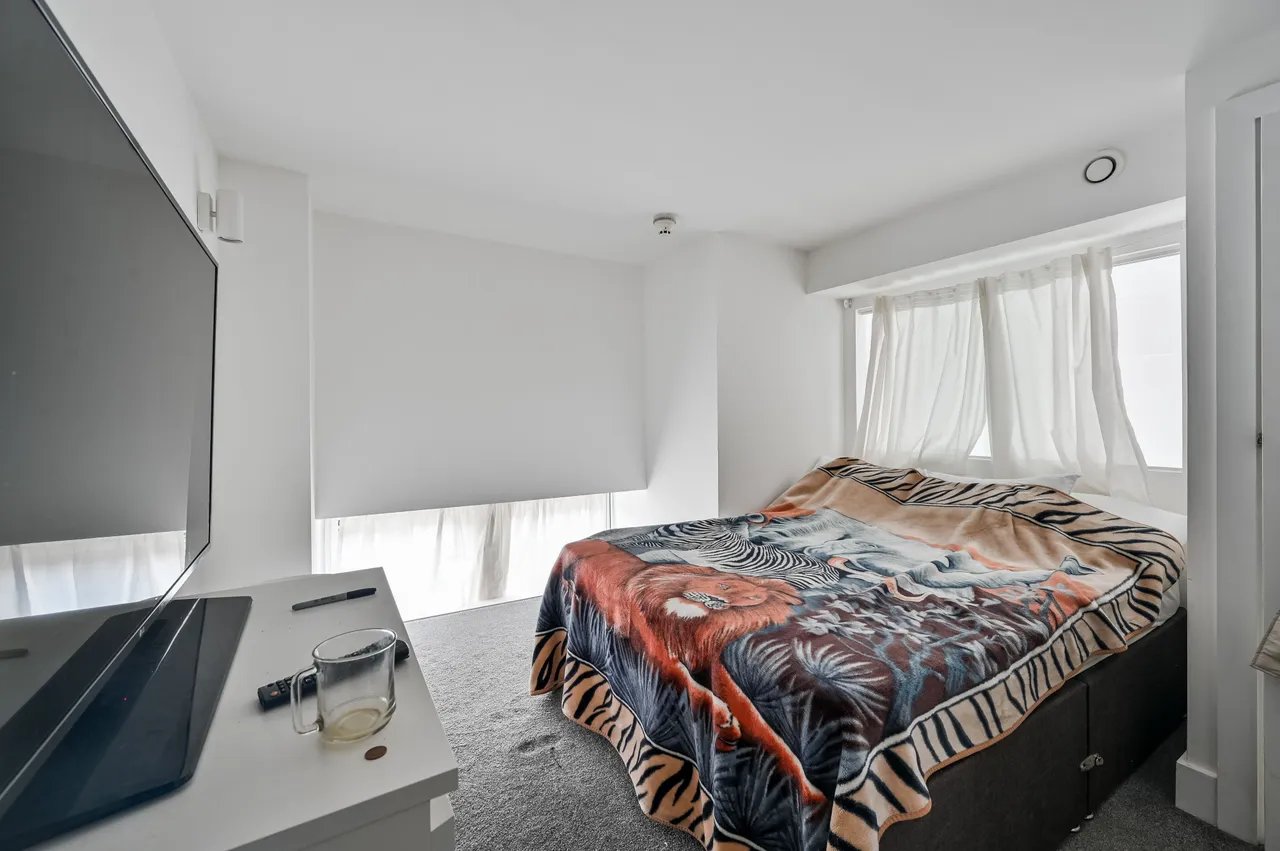 Flat 94 Building 22, Cadogan Road, photo 6