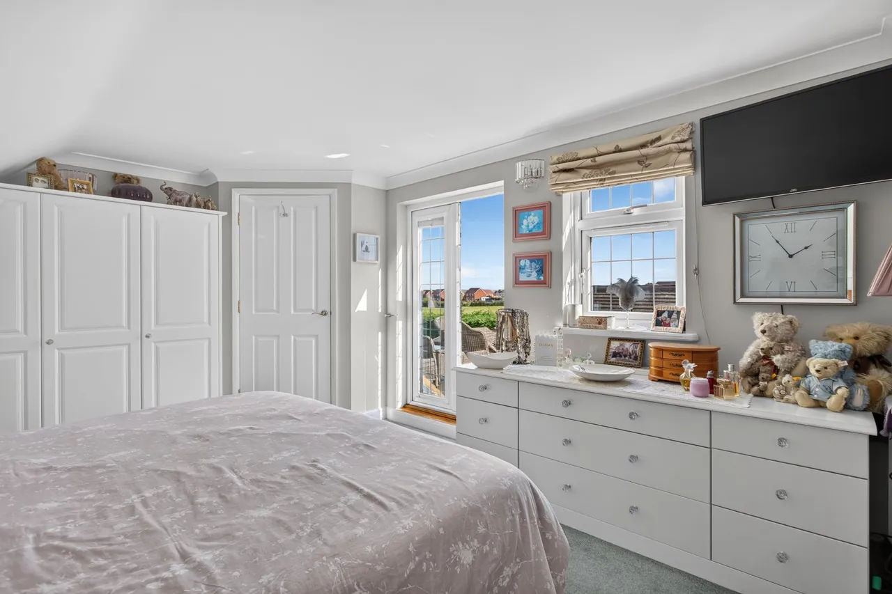 The Street, Sholden, CT14, photo 12