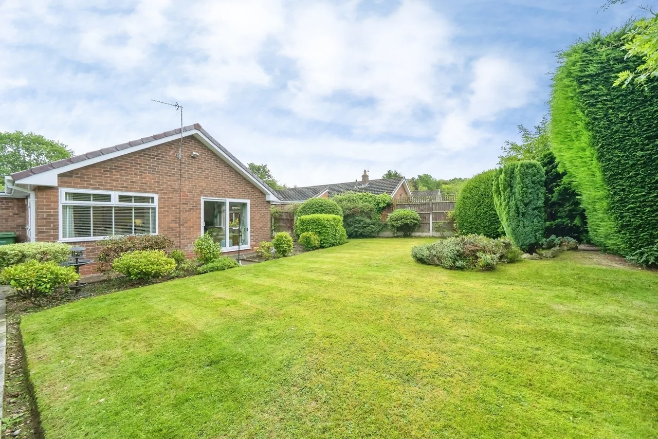 Bridge Lane, Appleton, Warrington, Cheshire, WA4, photo 5