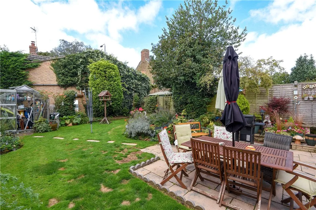 Leys Road, Pattishall, Northamptonshire, NN12 8JY, photo 2