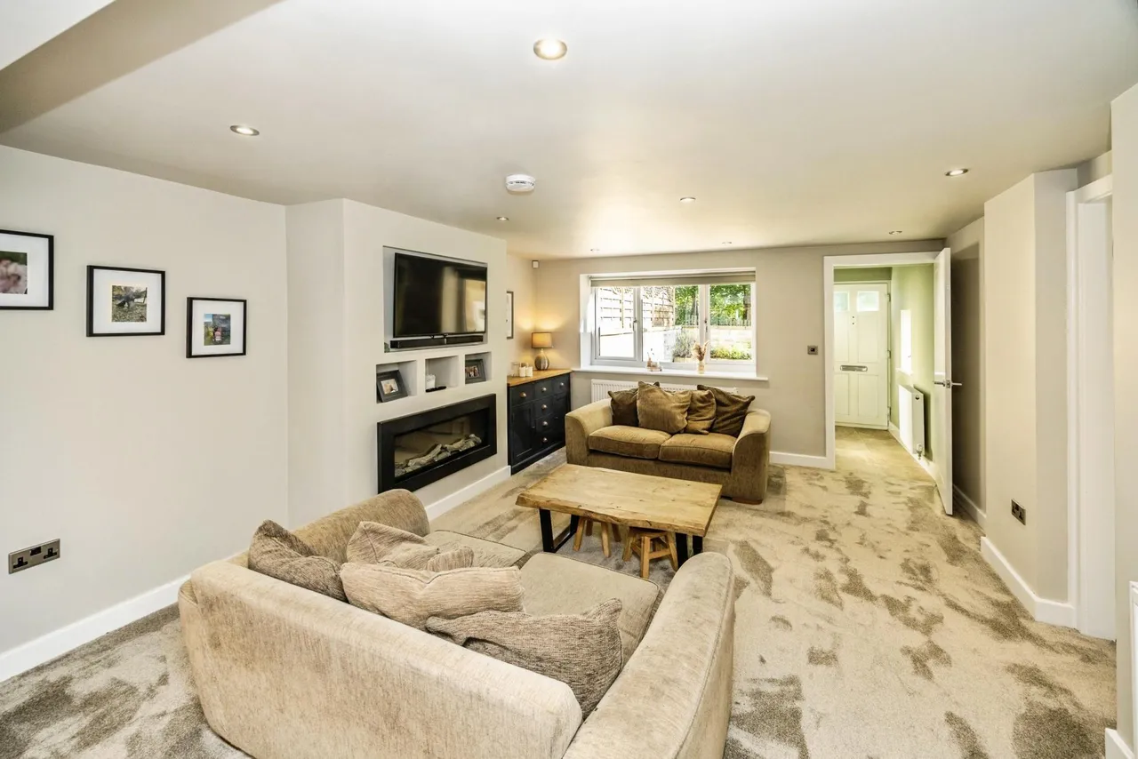 Bracken Road, Brighouse, HD6, photo 3
