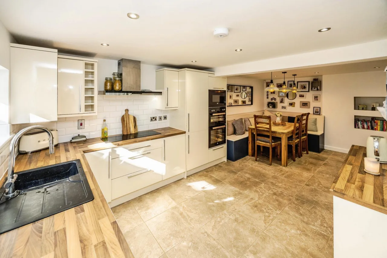 Bracken Road, Brighouse, HD6, photo 27