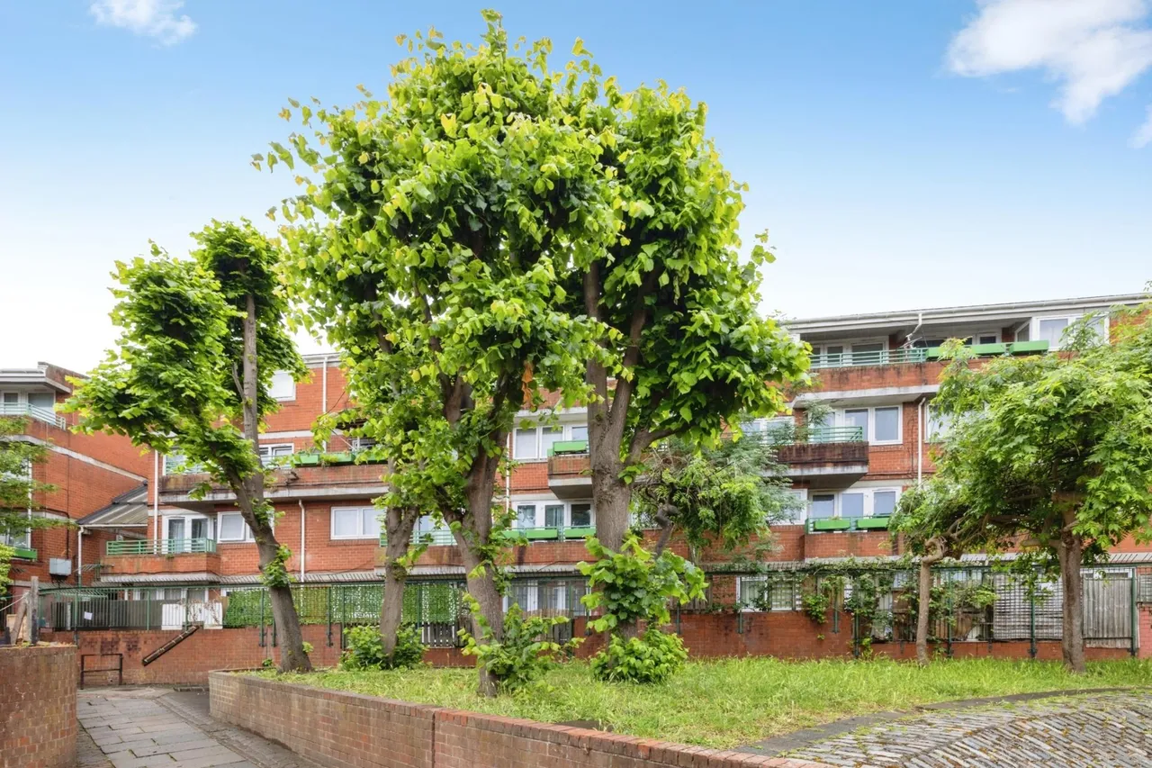 Cossall Walk, London, SE15, photo 10