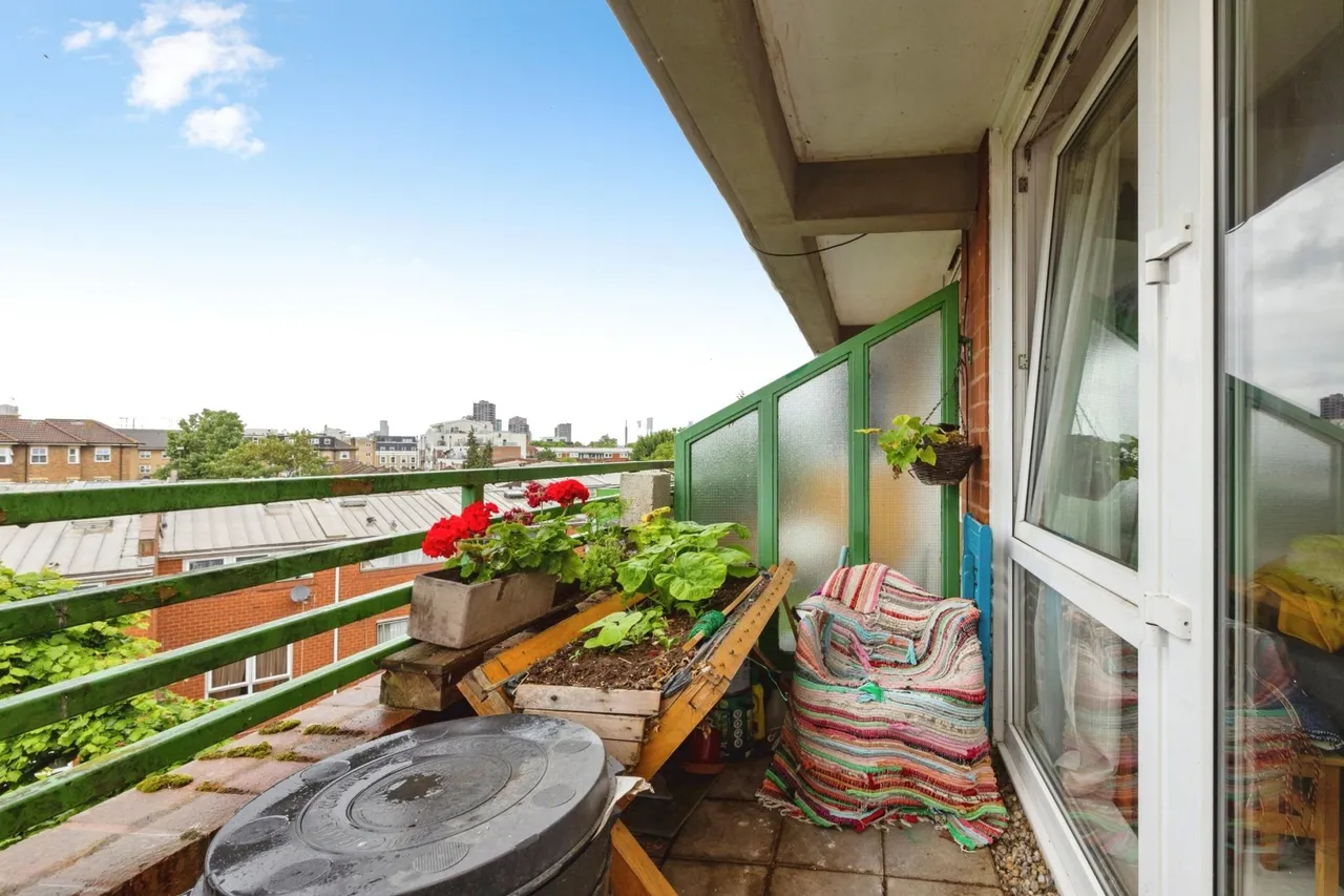Cossall Walk, London, SE15, photo 19