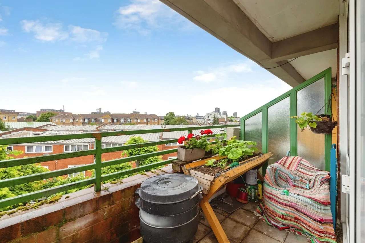Cossall Walk, London, SE15, photo 4