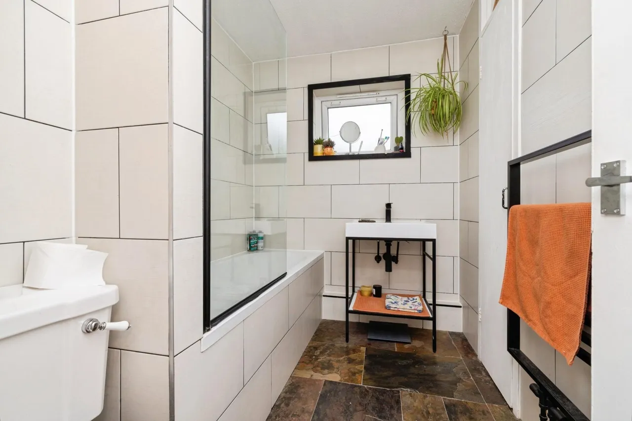 Cossall Walk, London, SE15, photo 12
