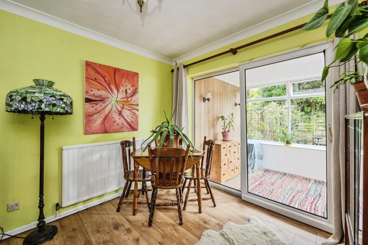 Beaconsfield Way, Swansea, SA2, photo 5