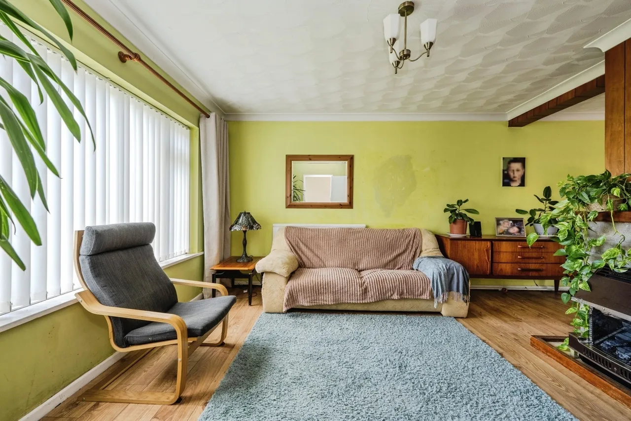 Beaconsfield Way, Swansea, SA2, photo 2