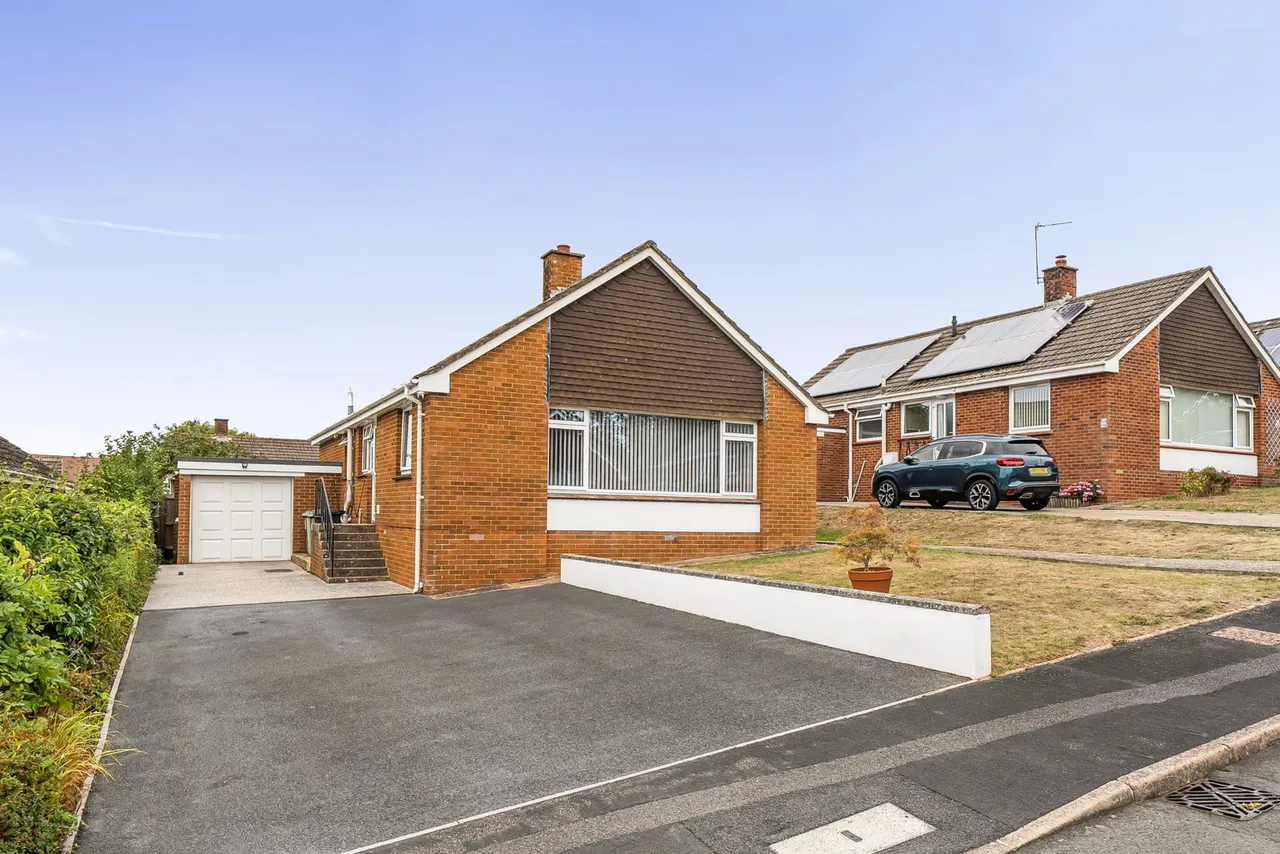 3 bed house for sale, Broadparks Close, Exeter, EX4