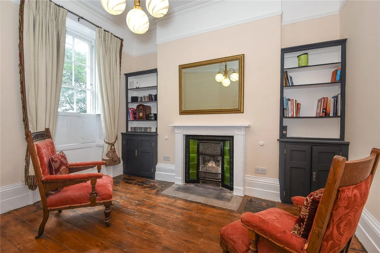 4 bed property for sale, Naval Terrace, Sheerness, ME12