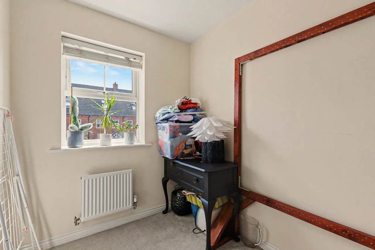 Freesia Close, Evesham, WR11, photo 11