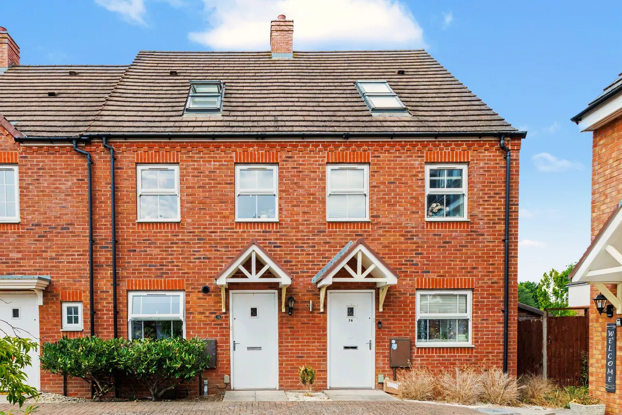 3 bed house for sale — Freesia Close, Evesham, WR11