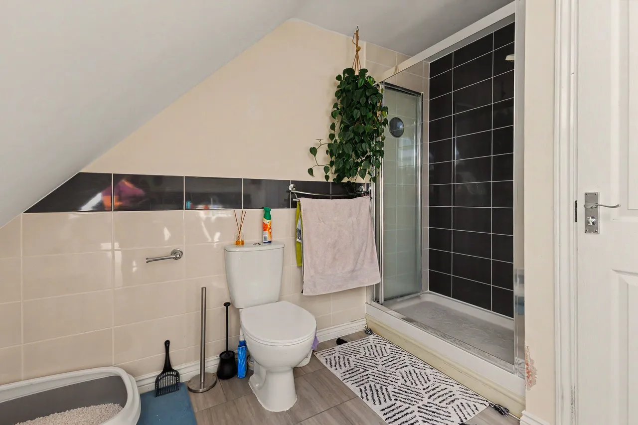 Freesia Close, Evesham, WR11, photo 12