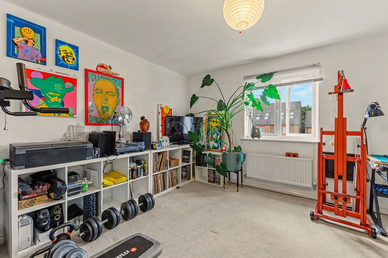 Freesia Close, Evesham, WR11, photo 9
