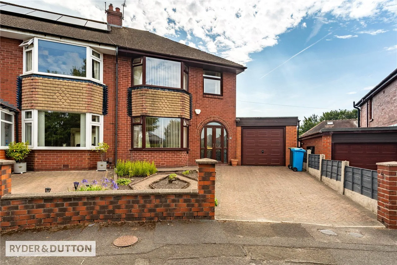 Manor Road, Shaw, OL2, photo 23