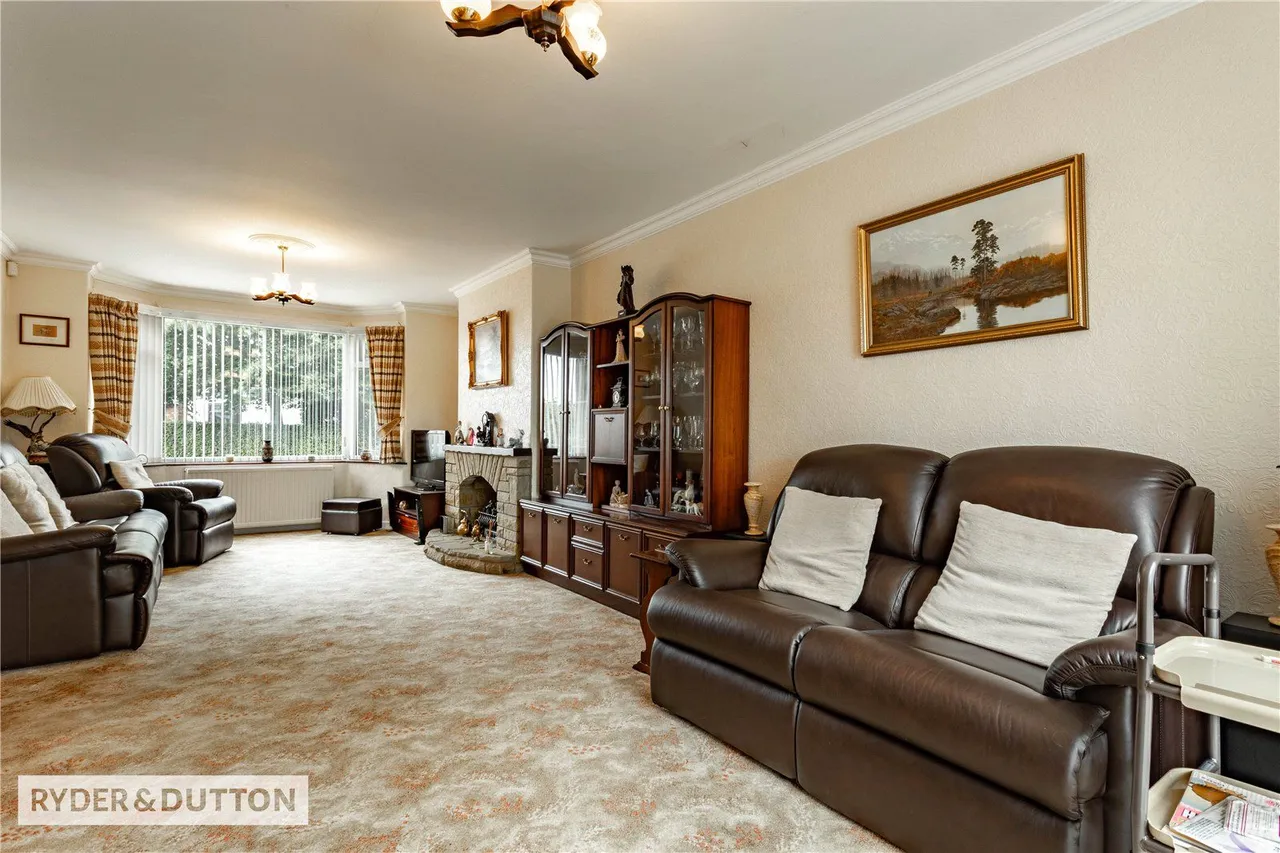 Manor Road, Shaw, OL2, photo 7