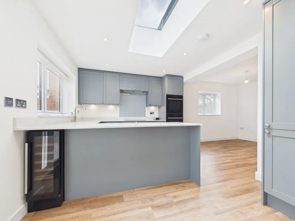 Wokingham Road, Earley, RG6, photo 4