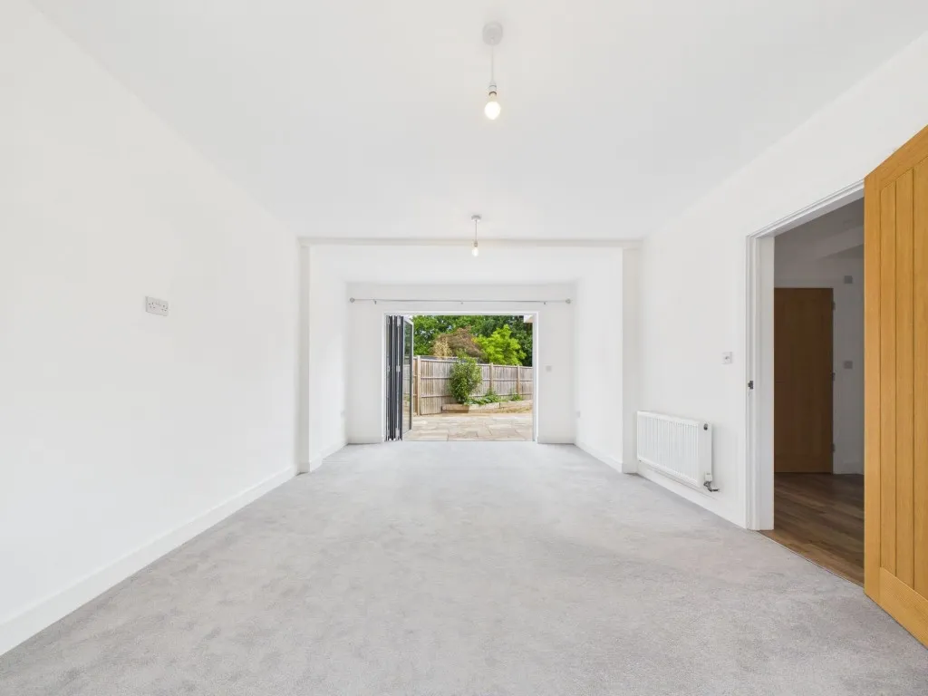 Wokingham Road, Earley, RG6, photo 8