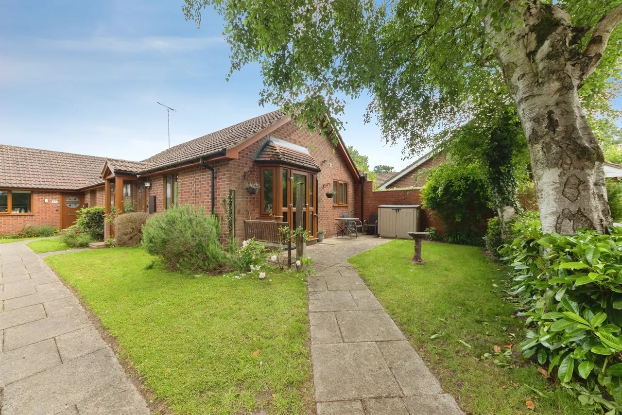 2 bed house for sale — Portershill Drive, Shirley, Solihull