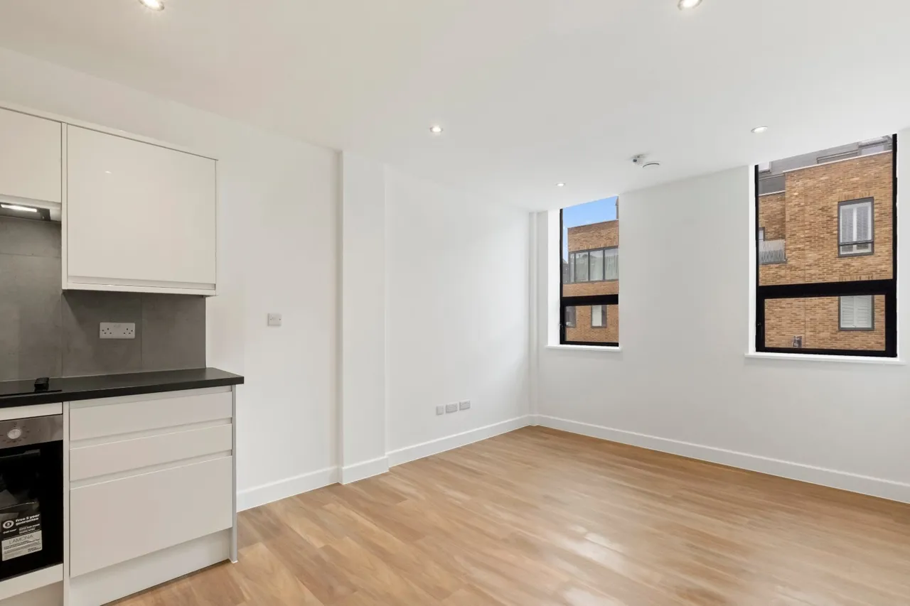 Tournay Road, London, SW6, photo 2