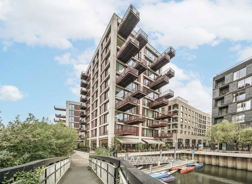 3 bed flat to rent — Brent Way, Brentford, TW8