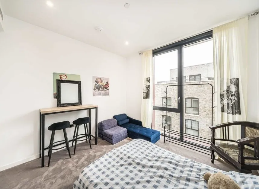 Brent Way, Brentford, TW8, photo 5