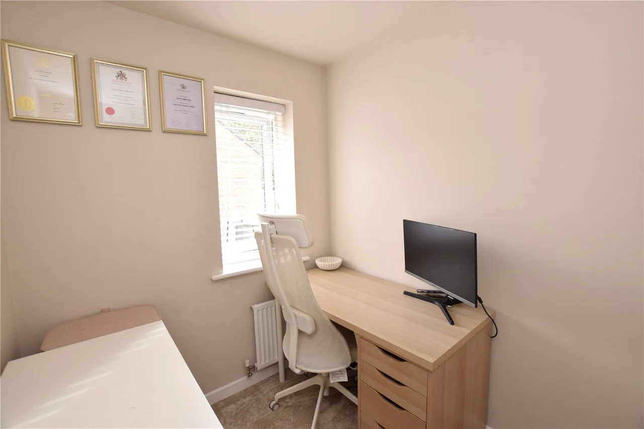 Calla Grove, Seacroft, LS14, photo 15
