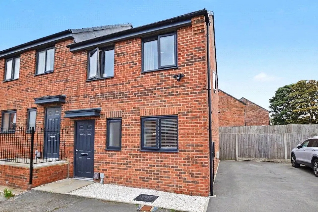 Calla Grove, Seacroft, LS14, photo 6