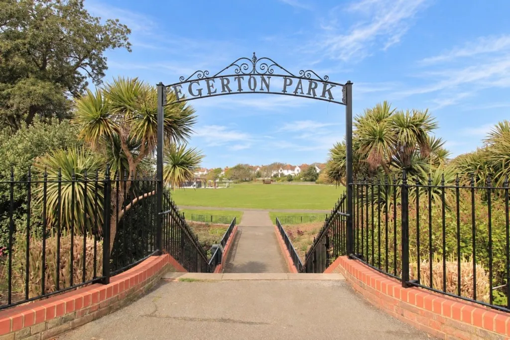 Egerton Road, Bexhill-On-Sea, TN39, photo 2