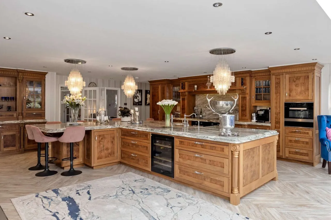 Clearwater Lane, Haywards Heath, West Sussex, RH16 4RX, photo 5